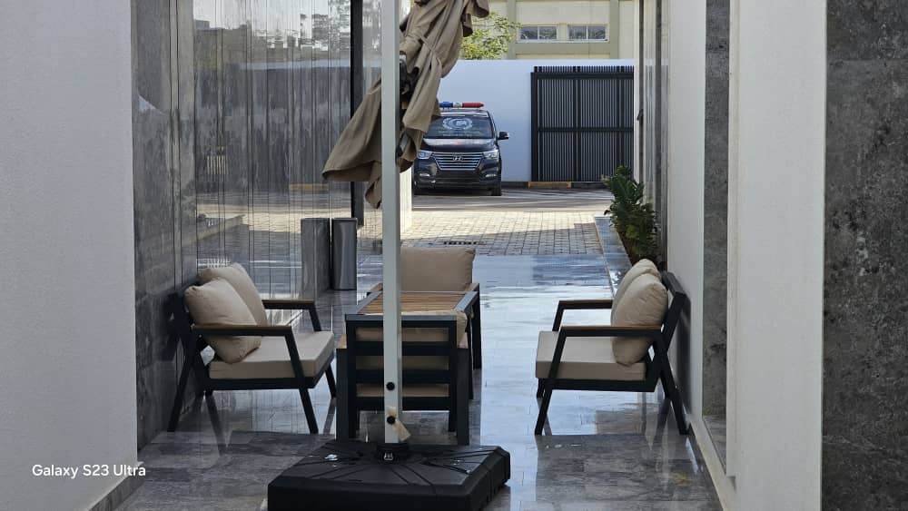 Outdoor Seating